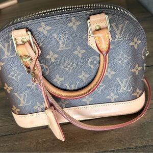 Louis Vuitton alma bb